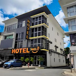 Smile Hotel C180 Cheras Selatan Balakong Kajang